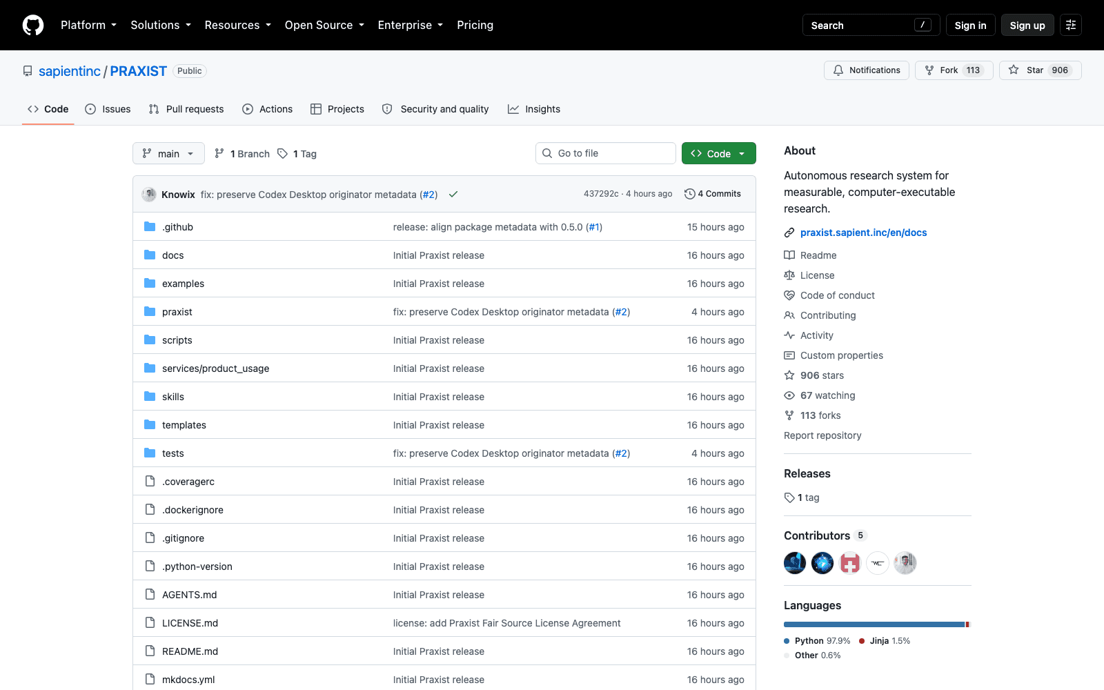 The PRAXIST repository on 28 August 2026: 906 stars, 113 forks, four commits, one tag, and an About panel whose License entry carries no licence name at all.